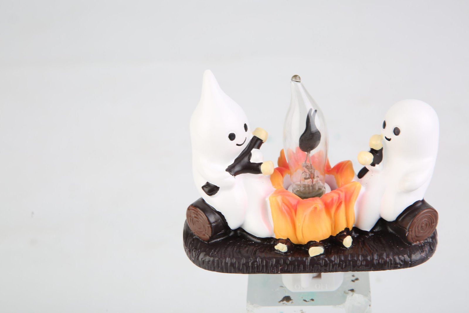 2Pcs Ghost Campfire Flickering Flame Night Light Indoor 3D Funny Halloween Nightlight Decoration Bedroom Night Light Halloween Decoration Gift For Friend Family - Image 4